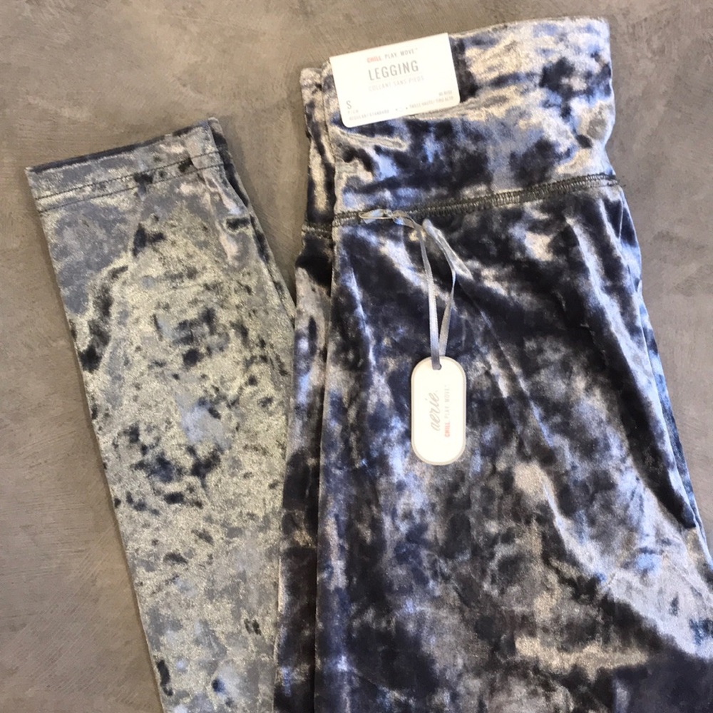 Aerie Grey/Silver Velvet Leggings